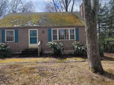 20 Sweetbrier Road, East Granby, CT, 06026