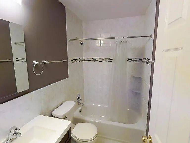1401 Weldon Pl S — Photo 12