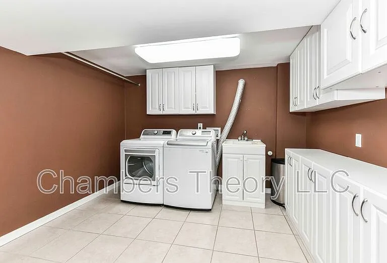 9205 Hamilton Dr — Photo 33