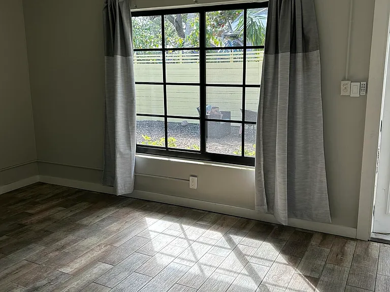 214 S Palmway — Photo 8