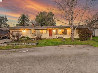 2031 Kincheloe Ln, Myrtle Point, OR 97458