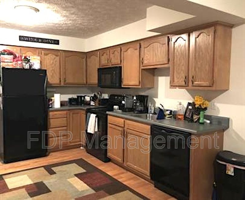 2nd image of 610 East Ave APT 1G