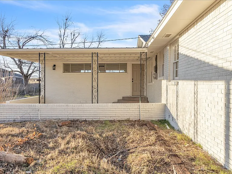 10313 N McKinley Ave — Photo 28