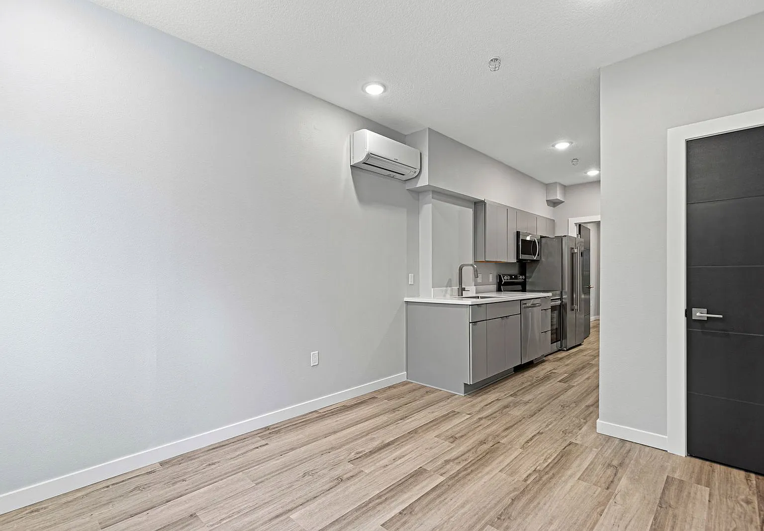 1 bed, 1.0 bath, 515 sqft, $1,350 — Photo 2