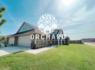 315 N Cloudy Loop, Farmington, AR 72730