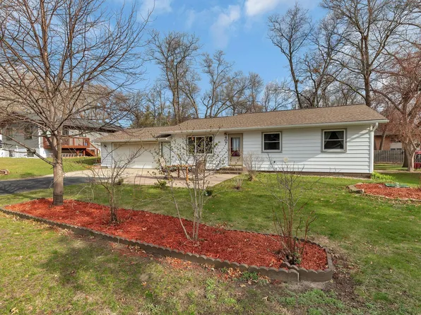 407 Brookwood Ln, Sartell, MN 56377