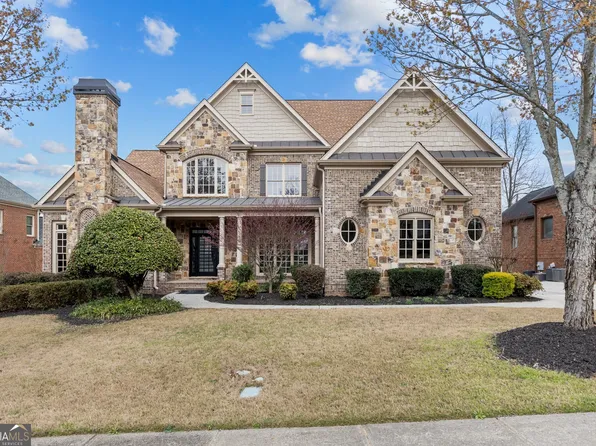 2302 Walkers Glen Ln, Buford, GA 30519