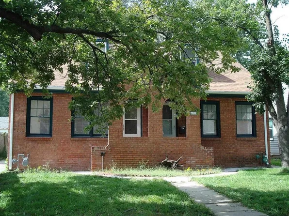 674 S 11th St, Salina, KS 67401