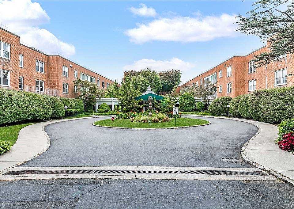 1390 Broadway, Hewlett, NY 11557 Zillow