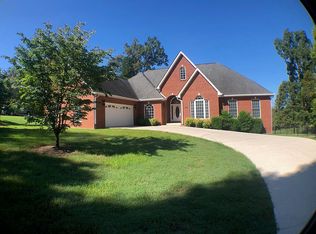 622 Longstreet Dr, Cookeville, TN 38506