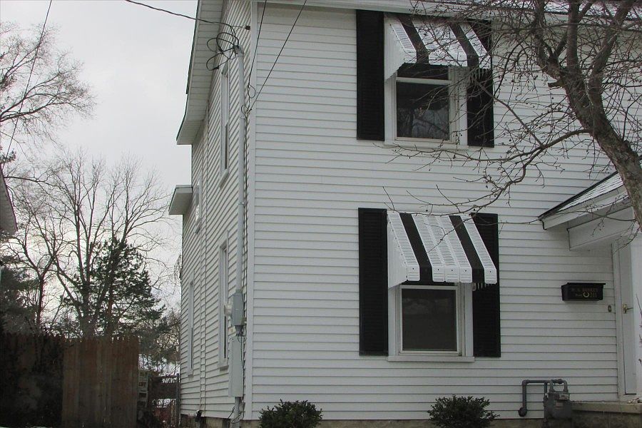 1st image of 211 N Grove St