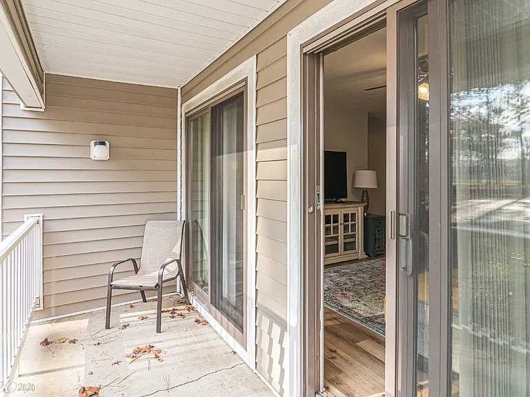 101 E Lockhaven Dr #C — Photo 30