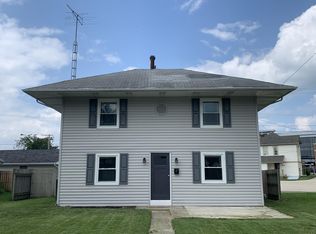 8 Hobart Cir, Troy, OH 45373