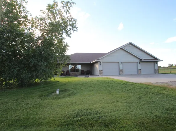 12221 85th Ave, Milaca, MN 56353