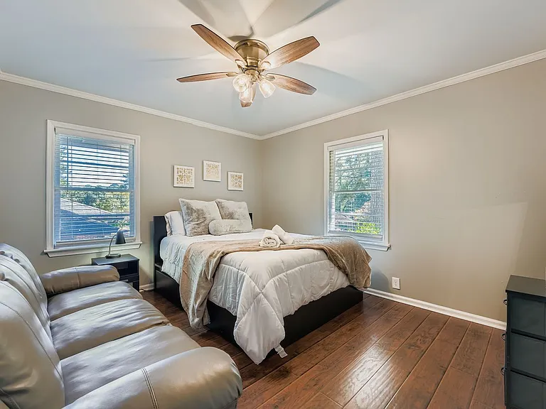 2116 Trailwood Rd — Photo 15