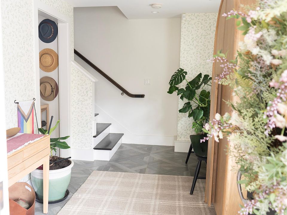 Entryway/Mudroom