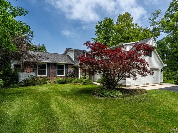 629 Lake Rd, Youngstown, NY 14174