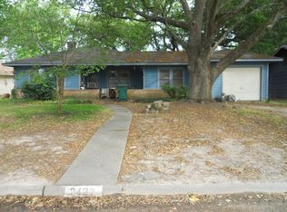 2422 McKee Dr, Orange, TX 77630
