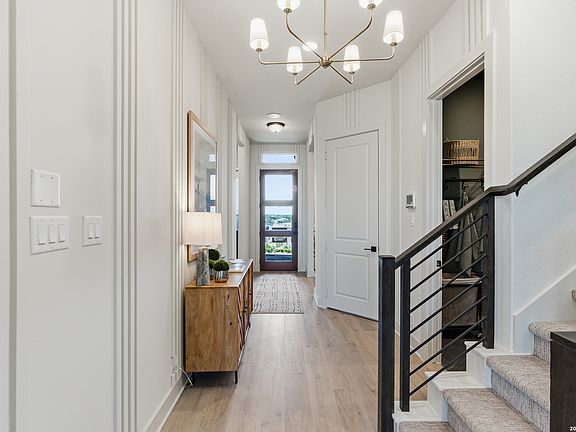 2nd image of 20675 Huebner Road #532