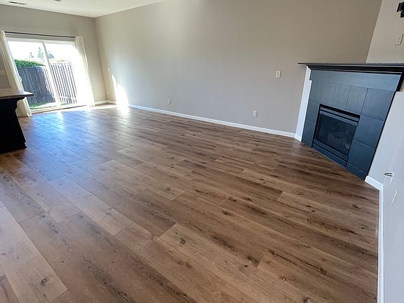 4th image of 15397 SE Eckert Ln