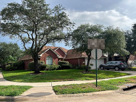 3rd image of 18118 Flowering Oak Ct