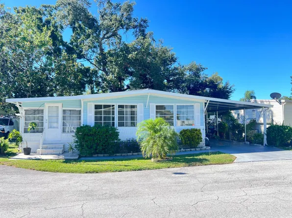 3810 Voorne St, Sarasota, FL 34234