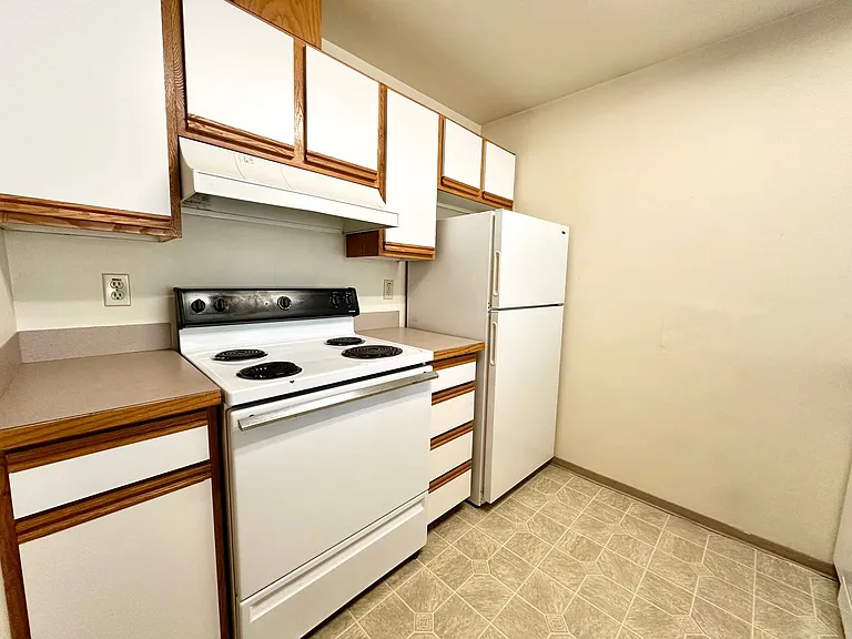 808 Juniper Ave — Photo 7