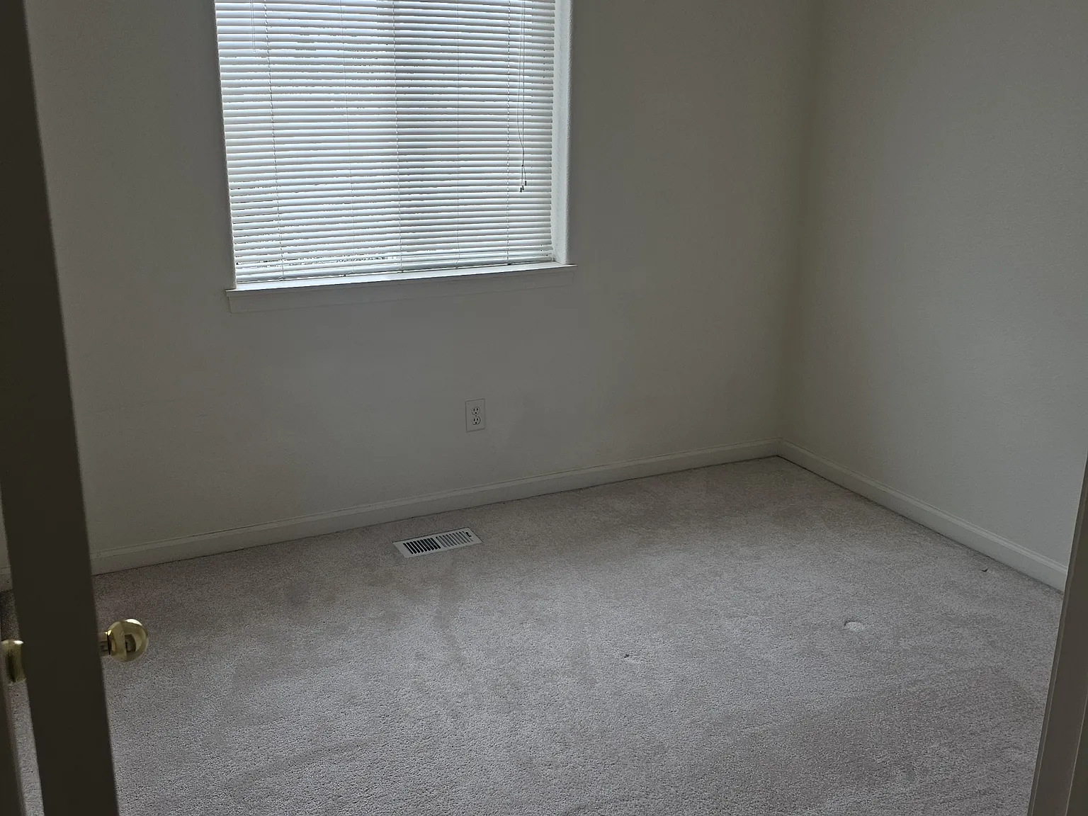 SW 33rd St, Gresham — Photo 4