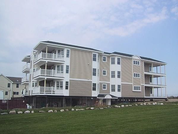 1st image of 406 N End Blvd Unit 1