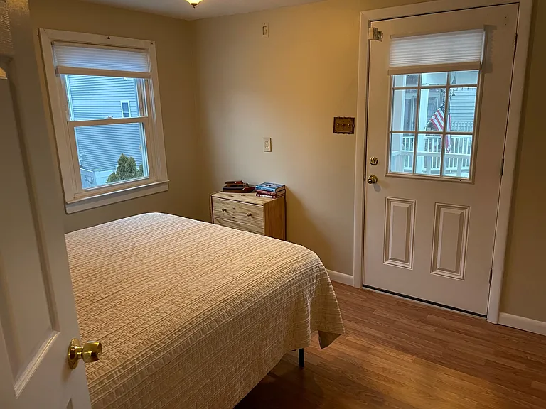 Queen Size Bed with Partial Ocean View and Private Access