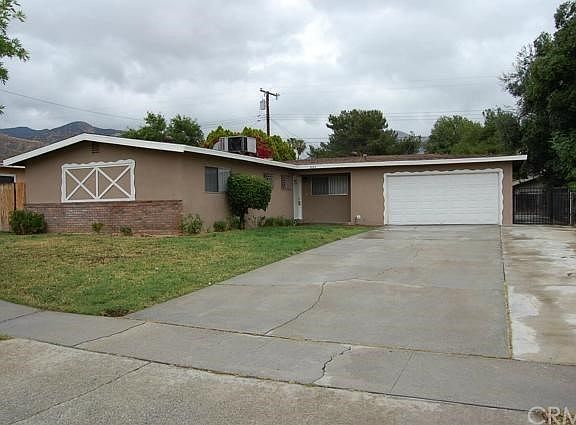 2nd image of 3643 Conejo Dr