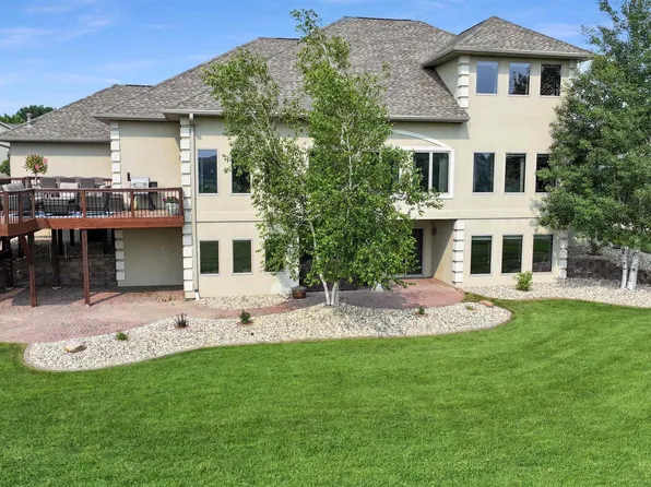 707 Eagle Run, Dell Rapids, SD 57022