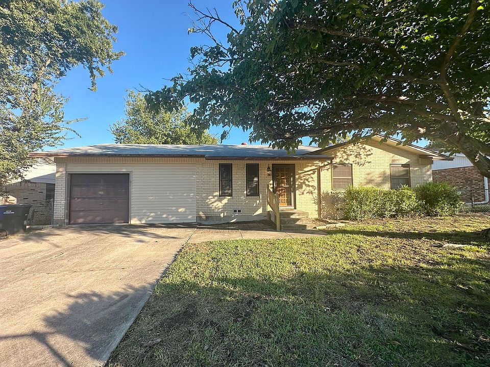 1st image of 807 S 25th St
