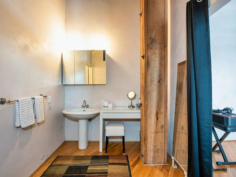 1872 N Clybourn Ave #404 — Photo 10