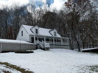 111 Boyd Rd, Hookstown, PA 15050