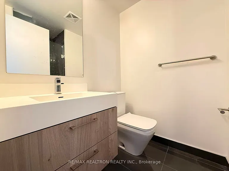 1 Yorkville Ave #3408 — Photo 4