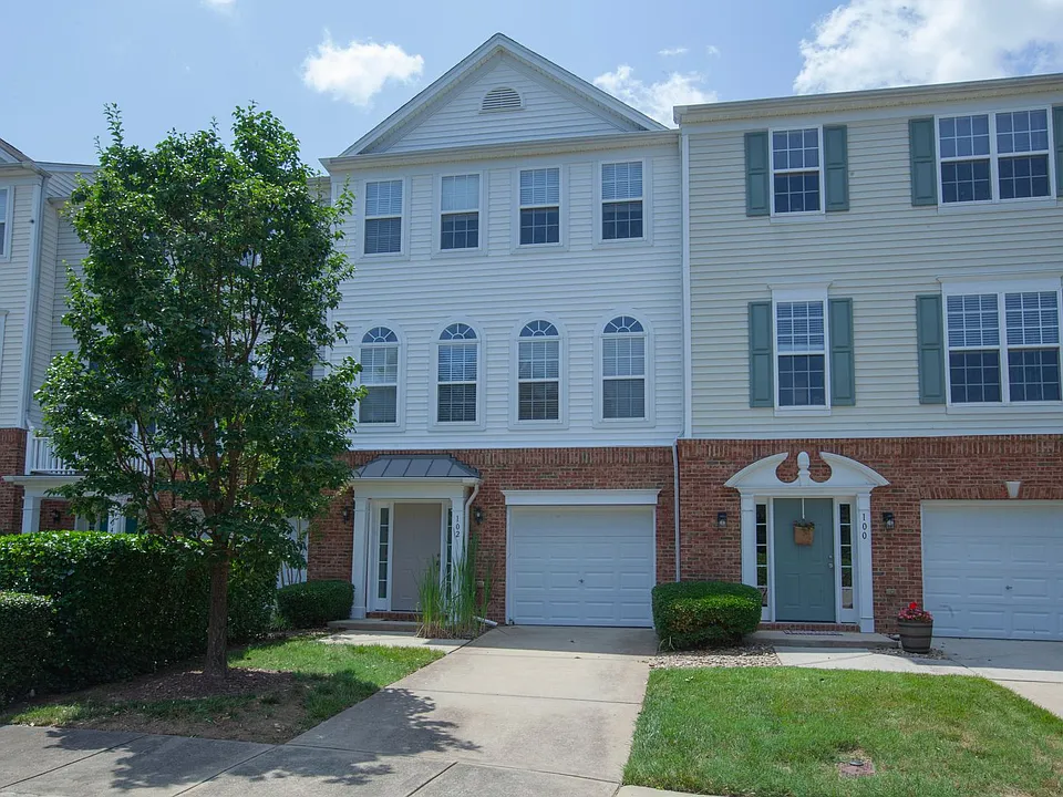 102 Chandler Chase Ct