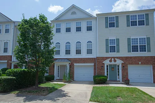 102 Chandler Chase Ct Photo 1