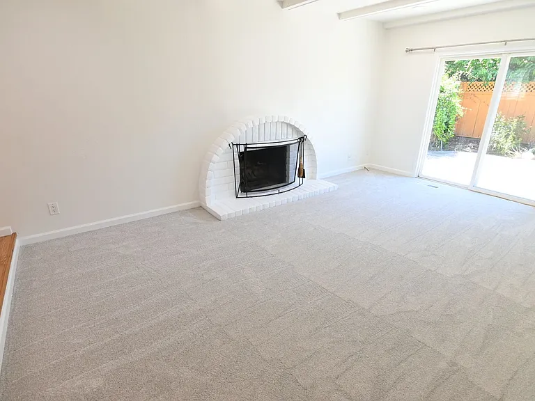 5659 Lathrop Dr — Photo 9