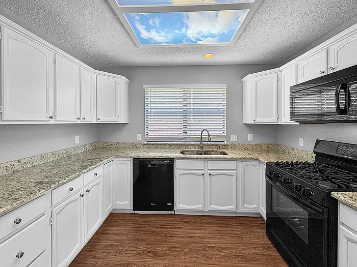 6107 Ridge Top Ln — Photo 5