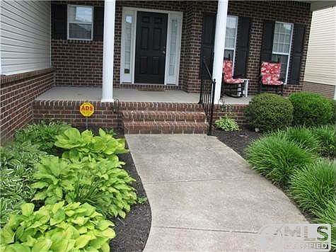 3rd image of 2487 Oak Hill Dr