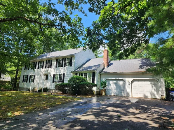 8 Colonial Way, Plainville, MA 02762