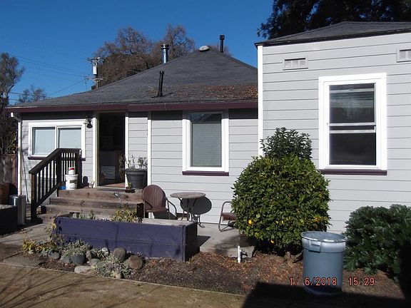 5th image of 1427 Earl St