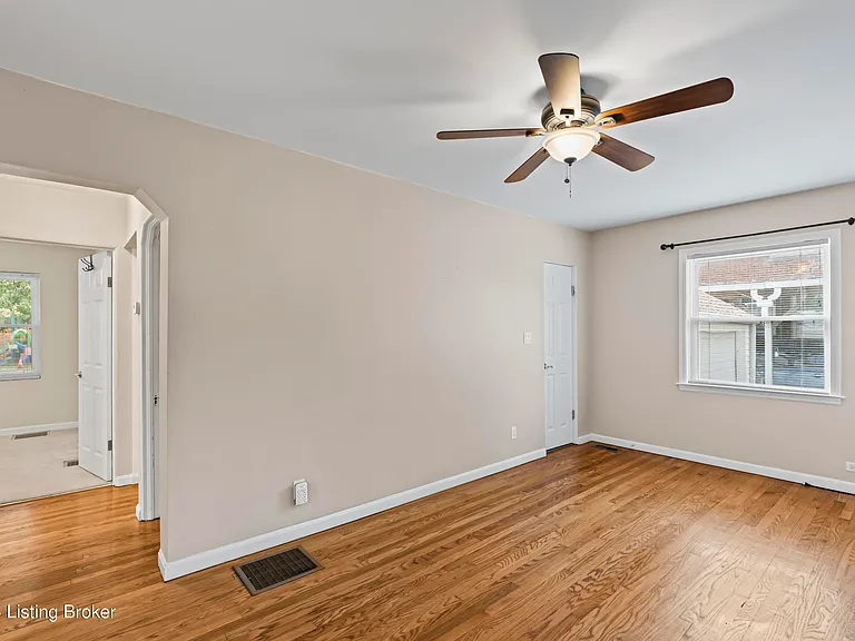 3810 Norbourne Blvd — Photo 4