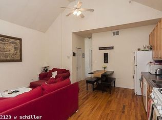 2123 W Schiller St #124, Chicago, IL 60622