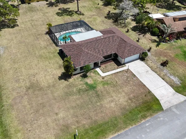 5569 SE Paramount Drive, Stuart, FL 34997