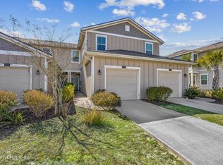 921 CAPITOL Parkway, Jacksonville, FL 32218