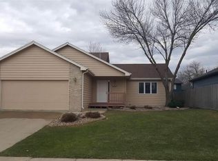 5105 W 55th St, Sioux Falls, SD 57106