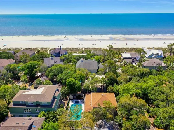 19 Dove St, Hilton Head Island, SC 29928