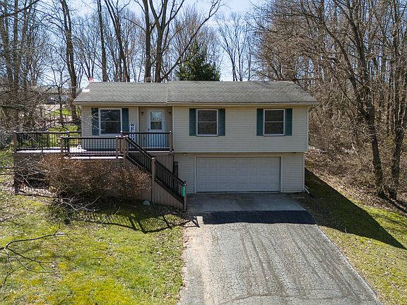 2nd image of 58420 Sunset Shores Ct
